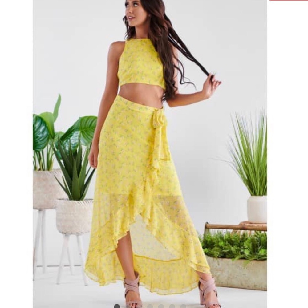 Yellow floral two piece set with cropped top
